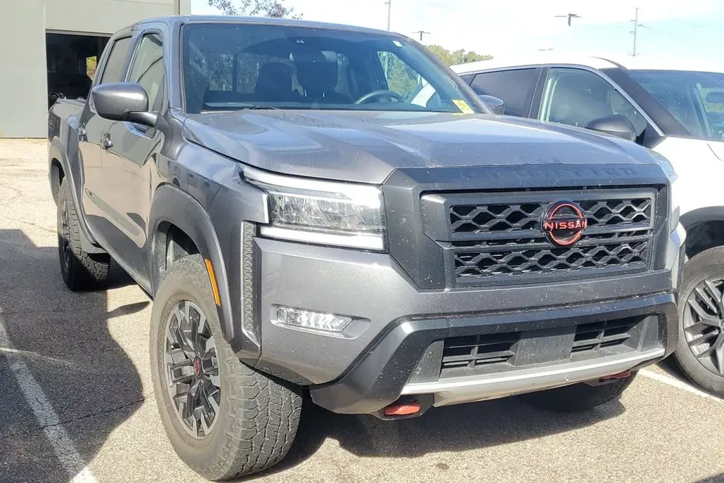 2024 Nissan Frontier PRO-4X photo 1