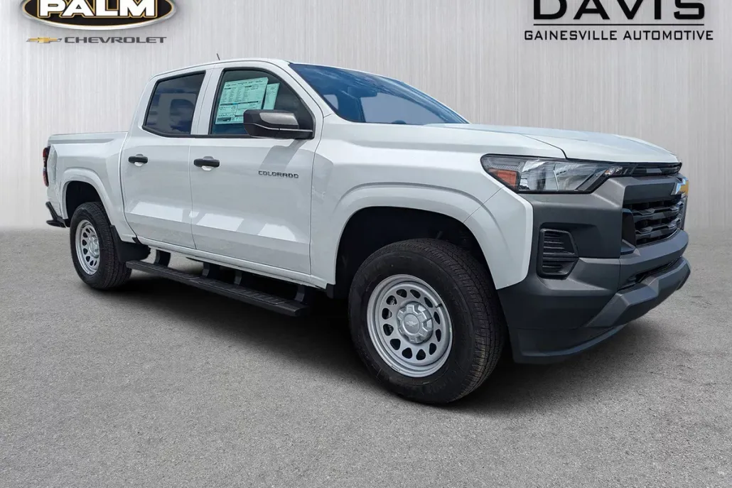 2026 Chevrolet Colorado Work Truck photo 1