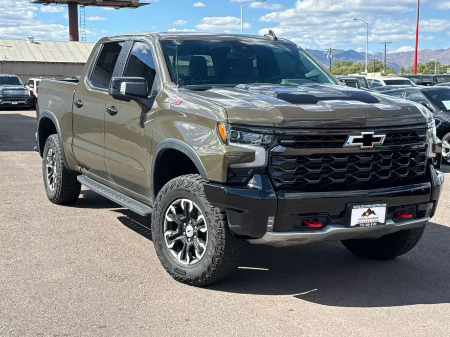 2023 Chevrolet Silverado 1500 ZR2 photo 1