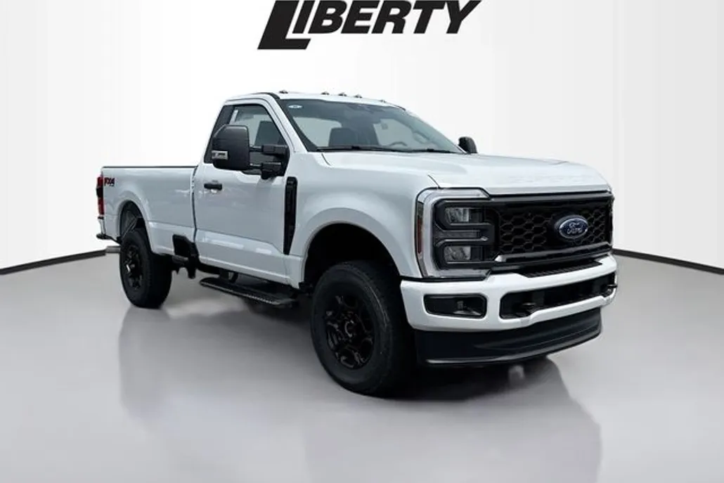 2025 Ford F-350 photo 1