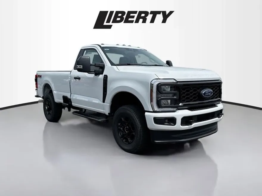 2025 Ford F-350 photo 1