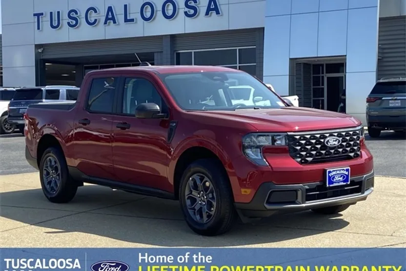 2025 Ford Maverick XLT photo 1