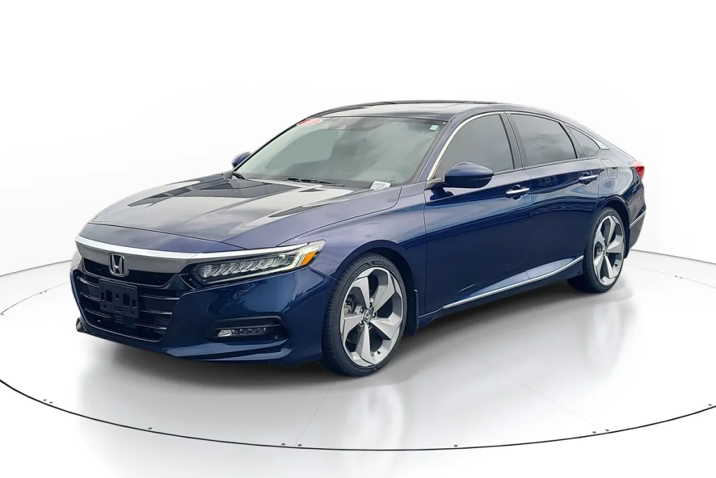 2018 Honda Accord Touring 1.5T photo 1