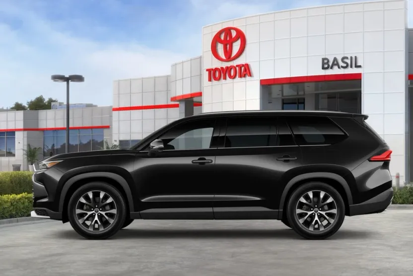 2025 Toyota Highlander Limited Hybrid photo 1