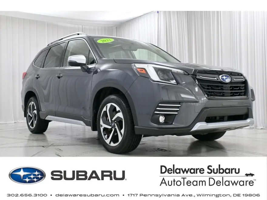 2022 Subaru Forester Touring photo 1