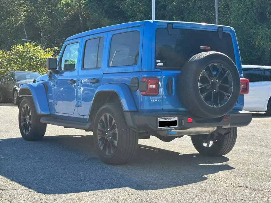 2023 Jeep Wrangler 4xe Sahara Sport photo 1