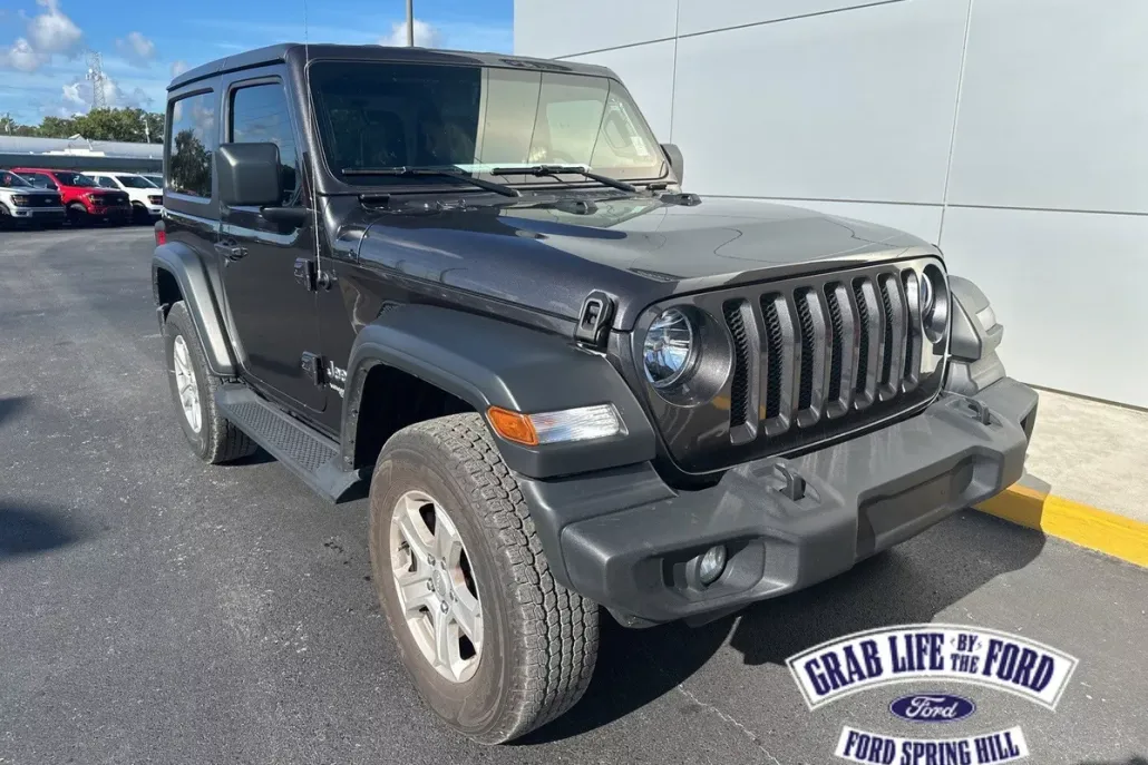 2020 Jeep Wrangler Sport S photo 1