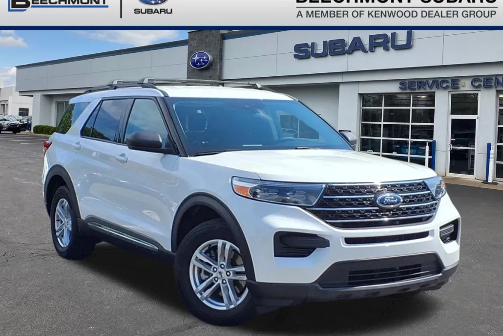 2022 Ford Explorer XLT photo 1