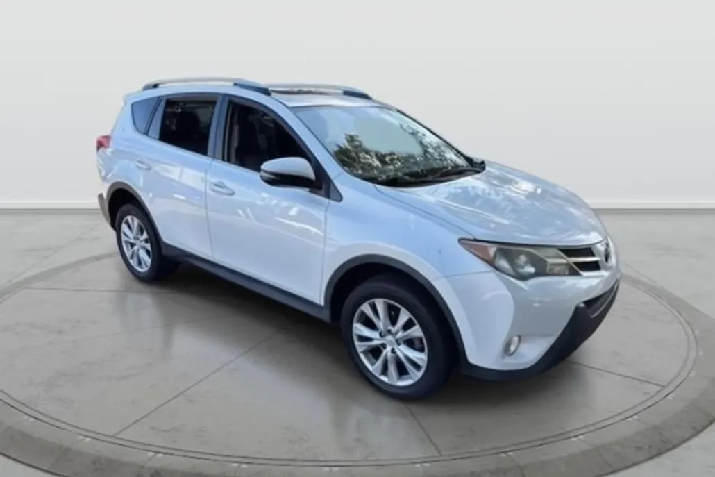 2013 Toyota RAV4 Limited photo 1