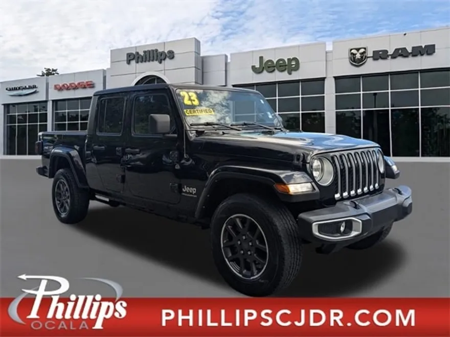 2023 Jeep Gladiator Overland photo 1