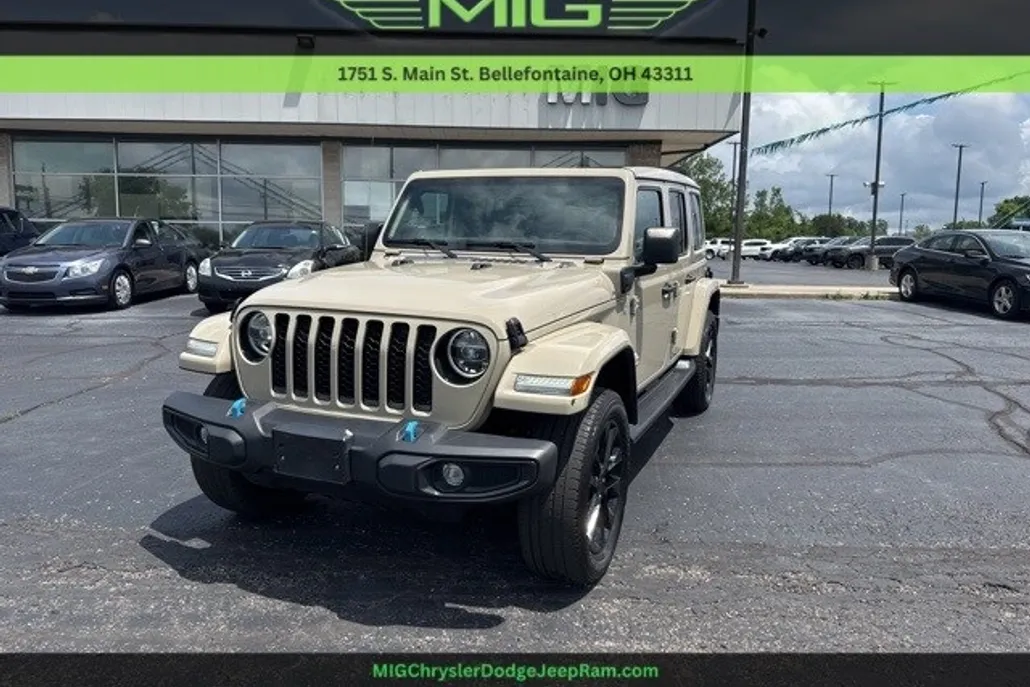 2022 Jeep Wrangler Unlimited Sahara 4xe photo 1