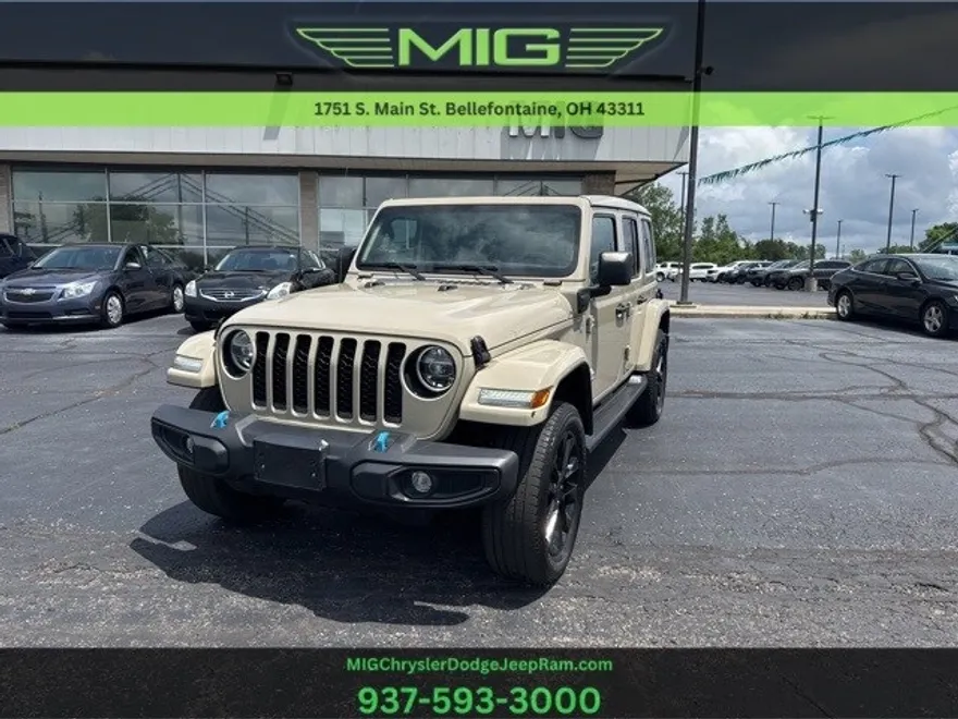 2022 Jeep Wrangler Unlimited Sahara 4xe photo 1