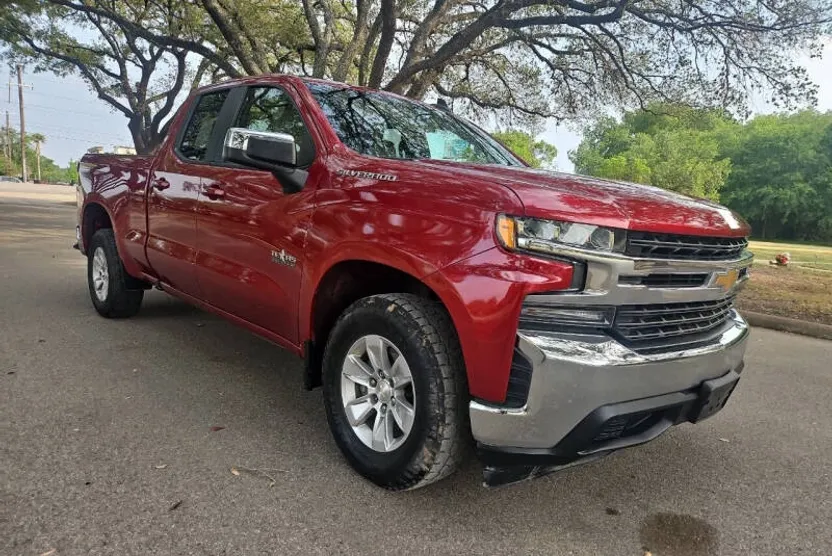 2019 Chevrolet Silverado 1500 LT photo 1