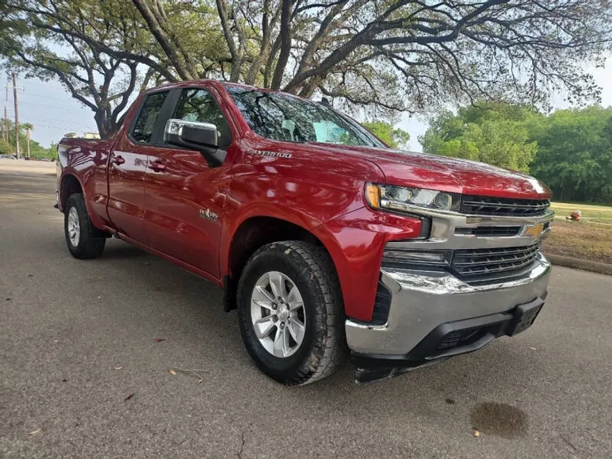 2019 Chevrolet Silverado 1500 LT photo 1