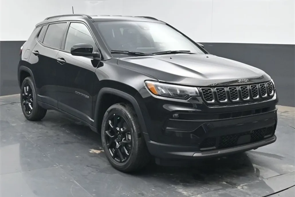 2026 Jeep Compass Latitude photo 1