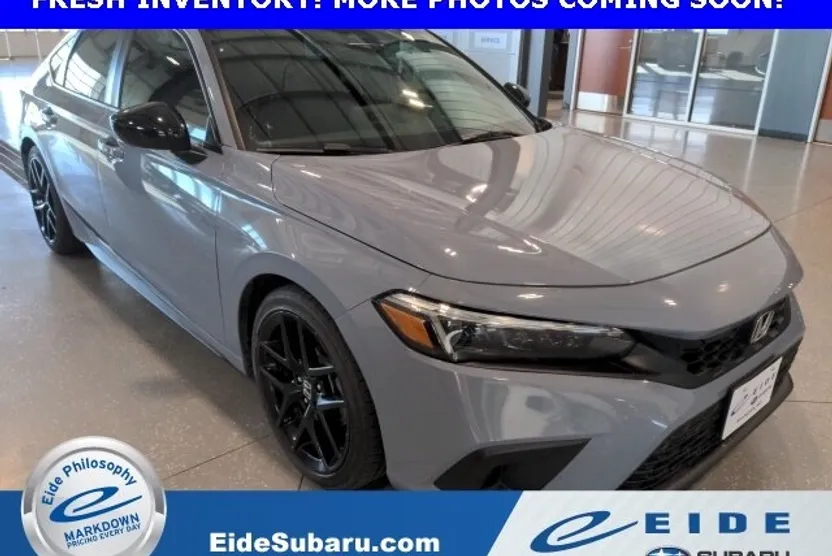 2022 Honda Civic Sport photo 1