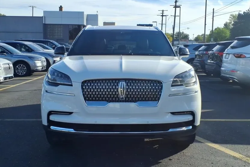 2023 Lincoln Aviator Reserve photo 1
