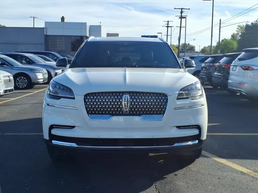 2023 Lincoln Aviator Reserve photo 1