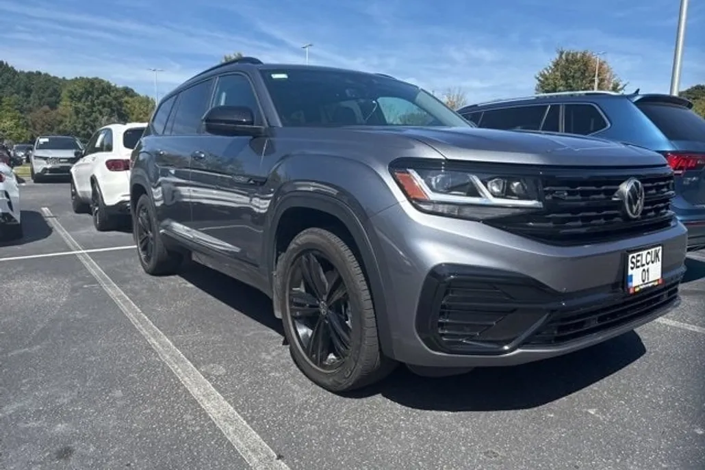 2022 Volkswagen Atlas V6 SEL R-Line photo 1