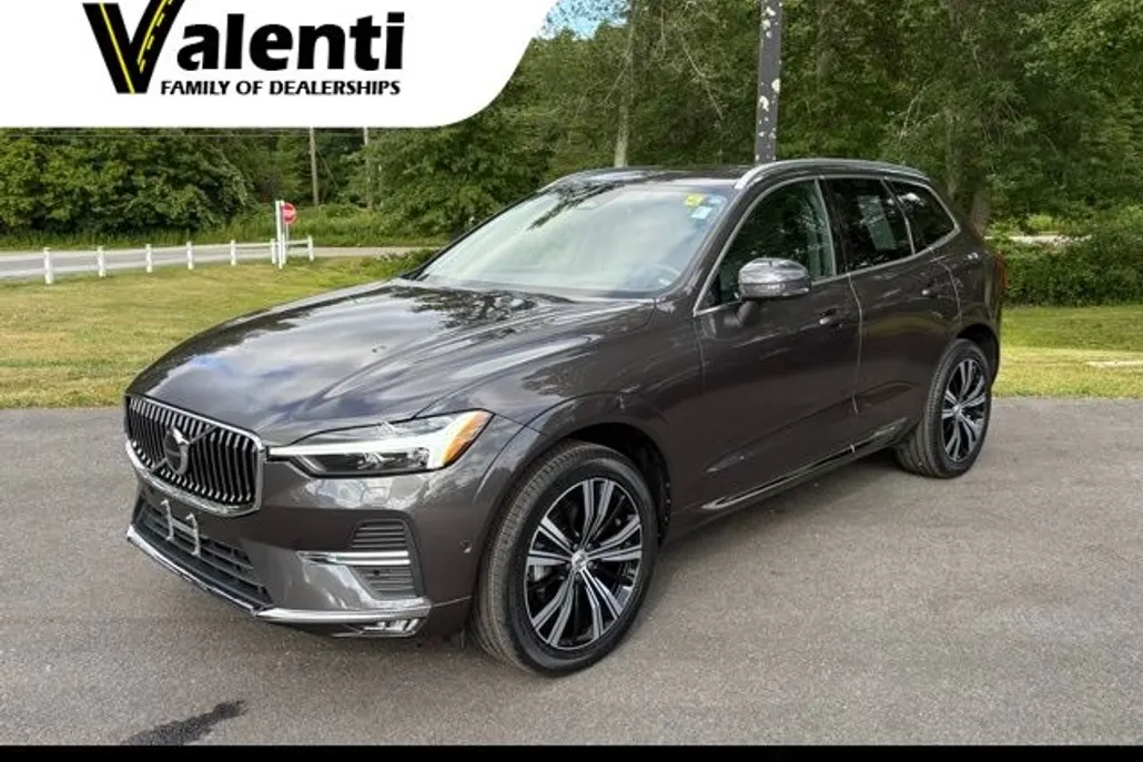 2022 Volvo XC60 B5 Inscription photo 1