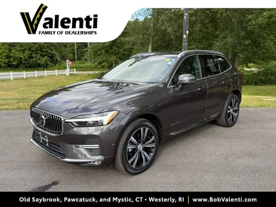 2022 Volvo XC60 B5 Inscription photo 1