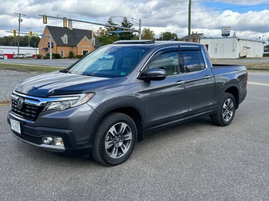 2019 Honda Ridgeline RTL-E photo 1