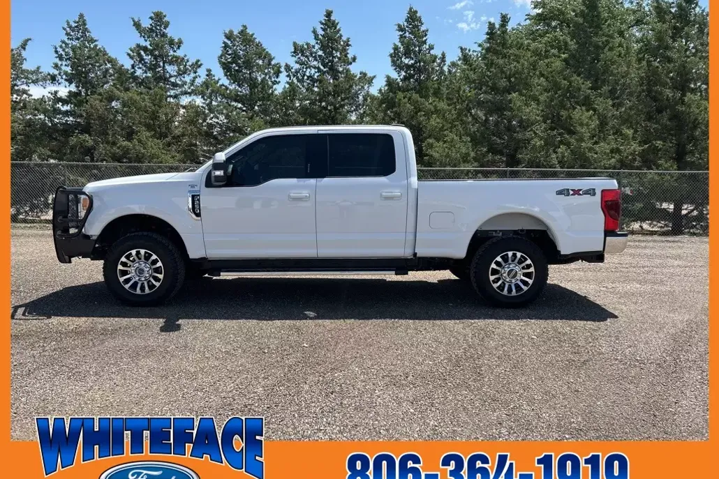 2022 Ford F-250 Lariat photo 1