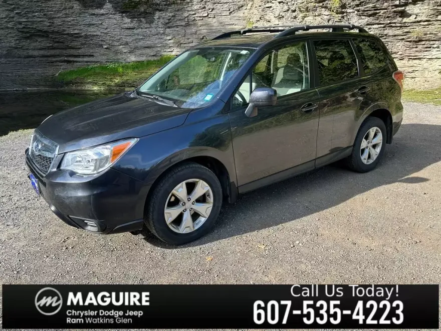 2015 Subaru Forester 2.5i Premium photo 1