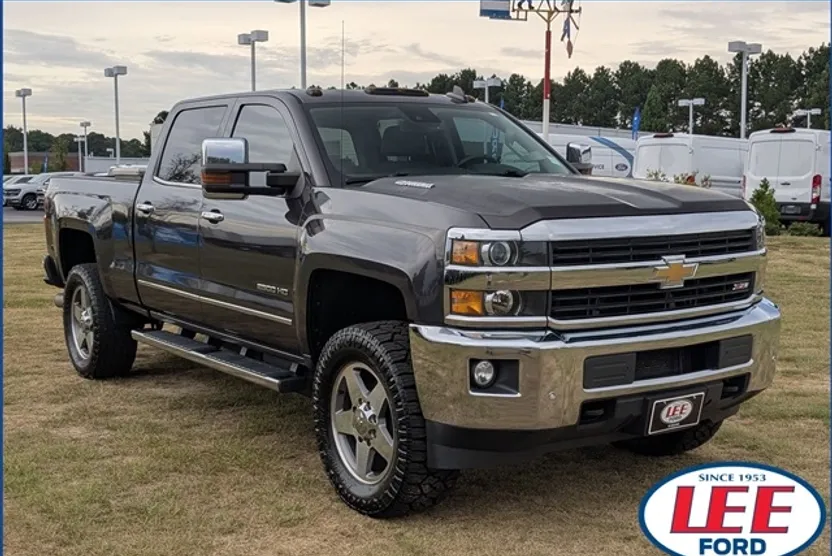 2016 Chevrolet Silverado 2500HD LTZ photo 1