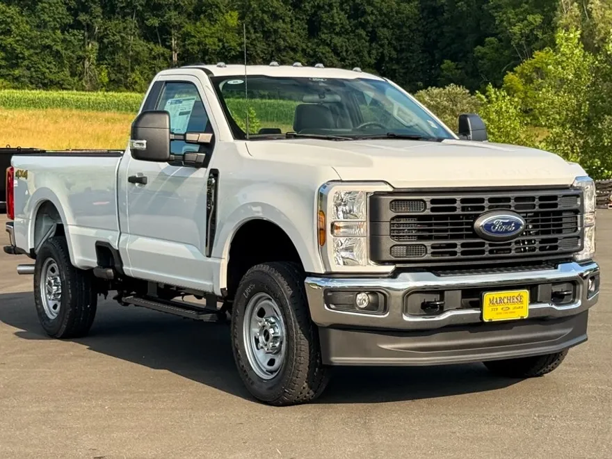 2025 Ford F-350 photo 1