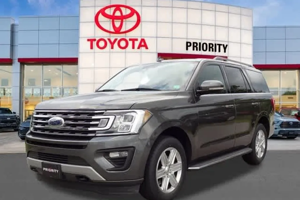 2020 Ford Expedition XLT photo 1