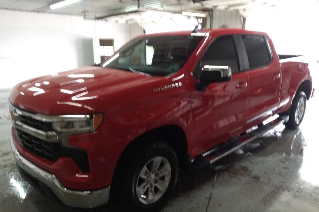 2024 Chevrolet Silverado 1500 LT photo 1