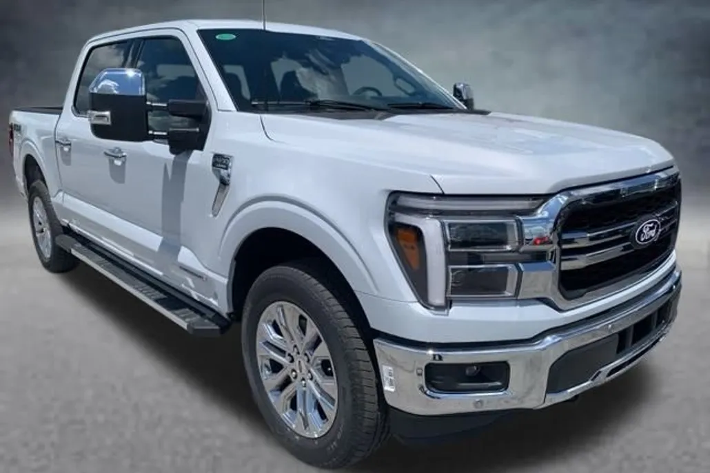 2025 Ford F-150 Lariat photo 1