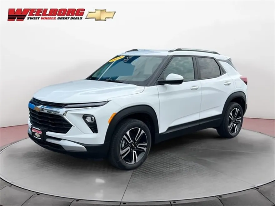 2025 Chevrolet Trailblazer LT photo 1