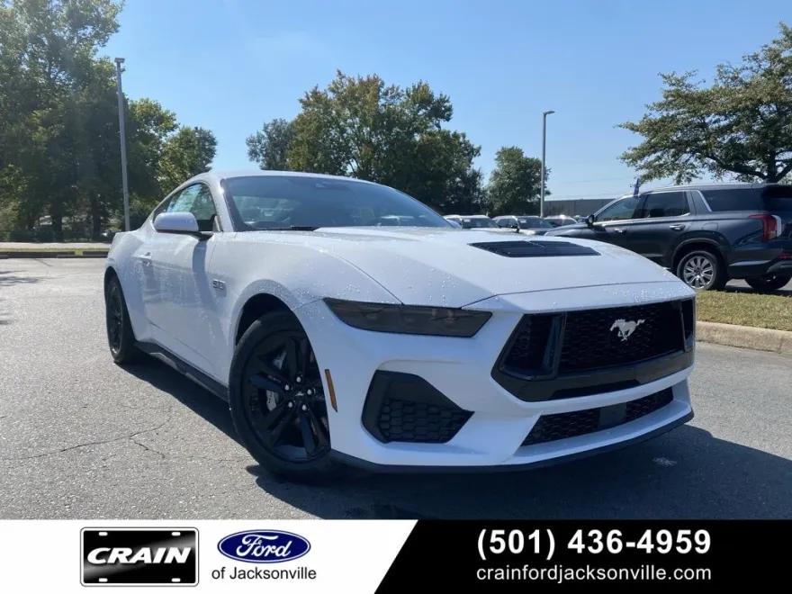 2025 Ford Mustang GT photo 1