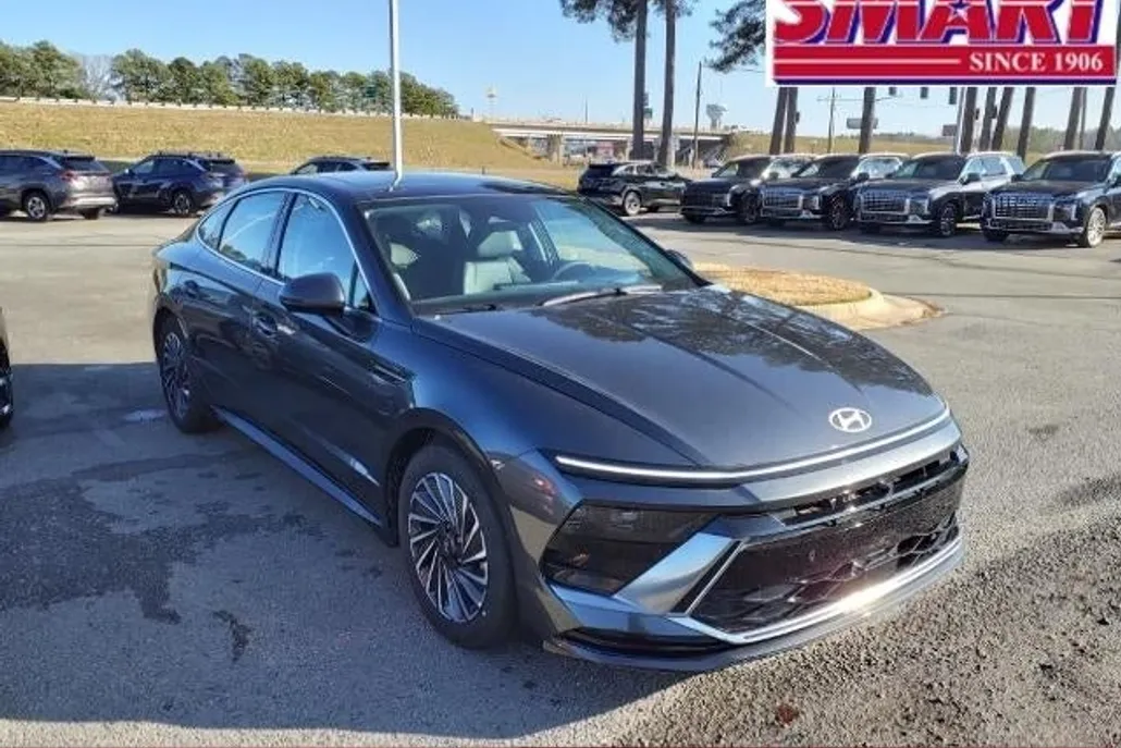 2024 Hyundai Sonata Hybrid Limited photo 1