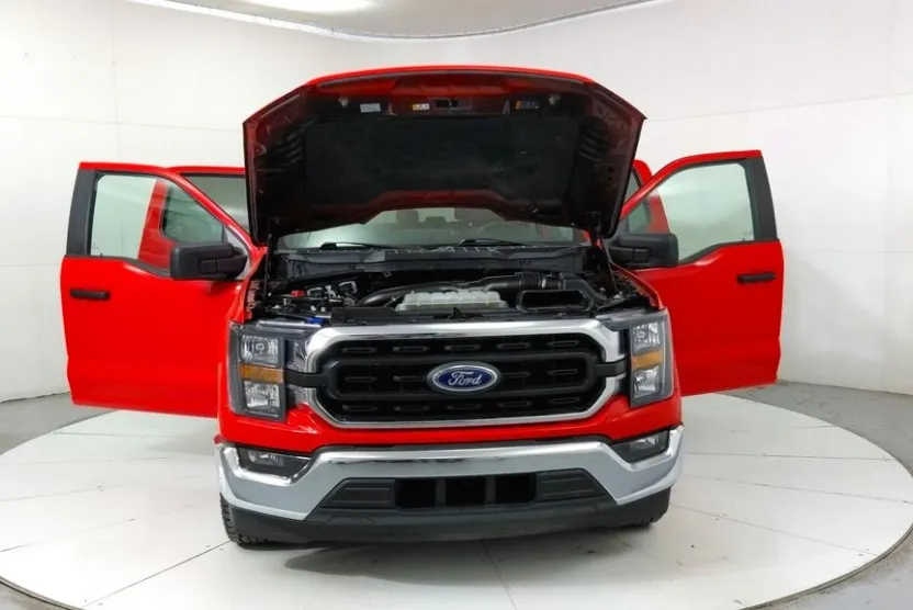 2023 Ford F-150 XLT photo 1