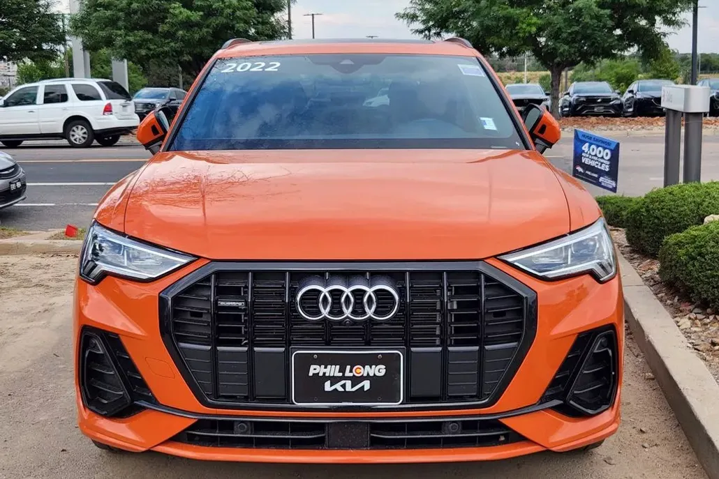 2022 Audi Q3 45 TFSI S line Premium photo 1