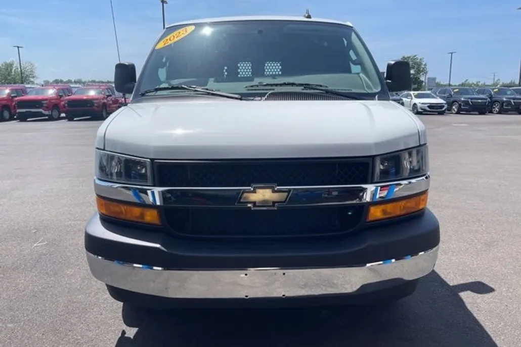 2023 Chevrolet Express Cargo Van 2500 photo 1