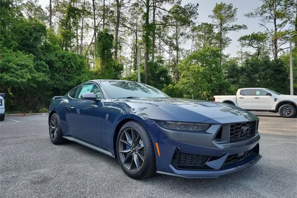 2024 Ford Mustang Dark Horse Premium photo 1