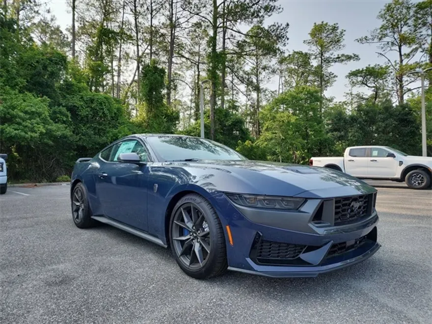 2024 Ford Mustang Dark Horse Premium photo 1