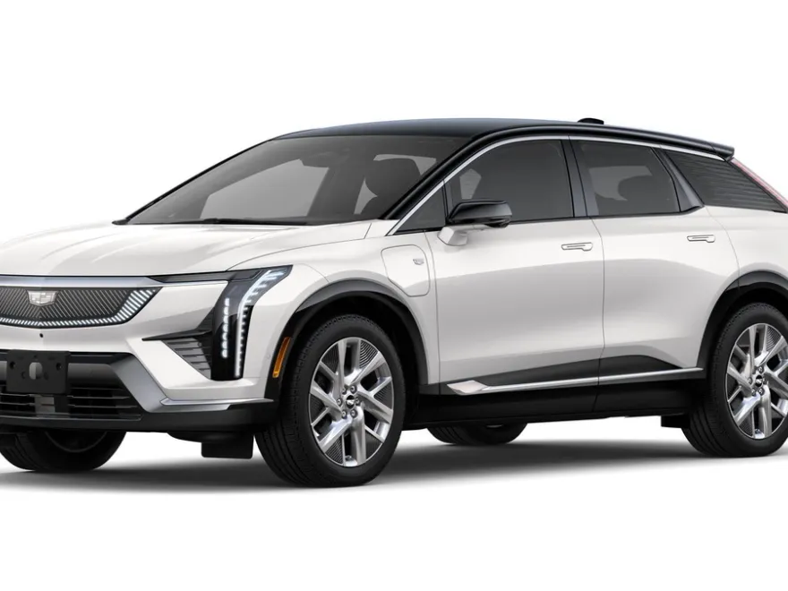 2025 Cadillac Optiq Luxury photo 1