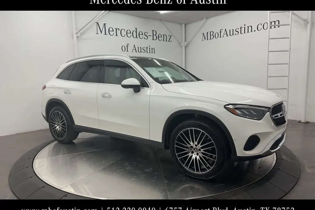2026 Mercedes Benz GLC 300 photo 1