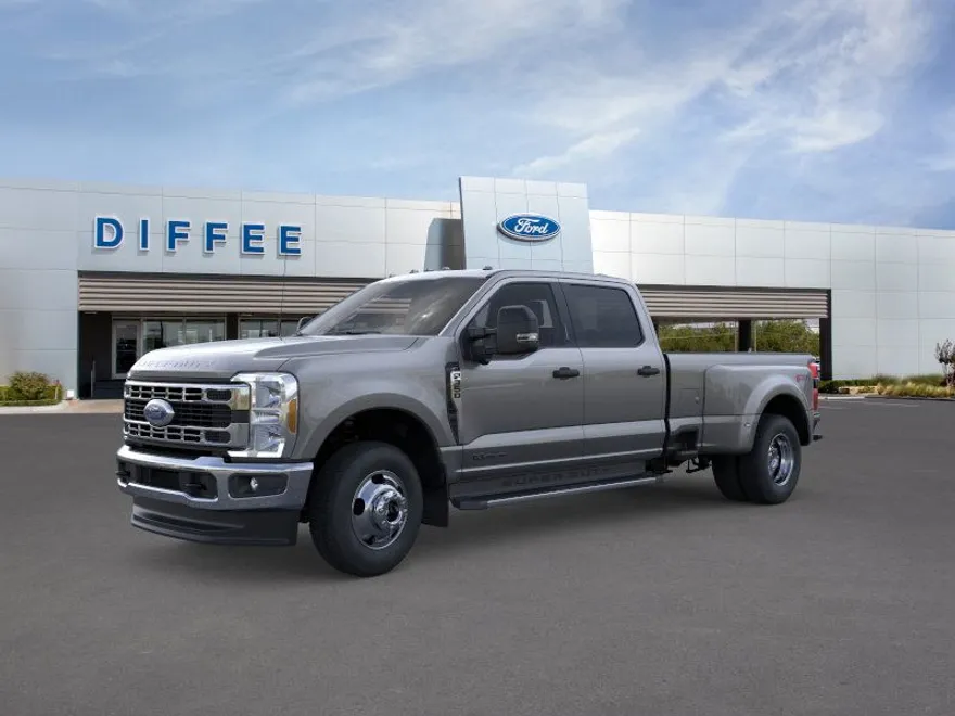 2025 Ford F-350 XLT photo 1