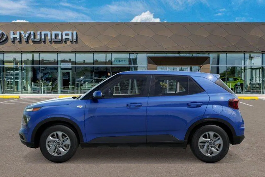 2025 Hyundai Venue SE photo 1