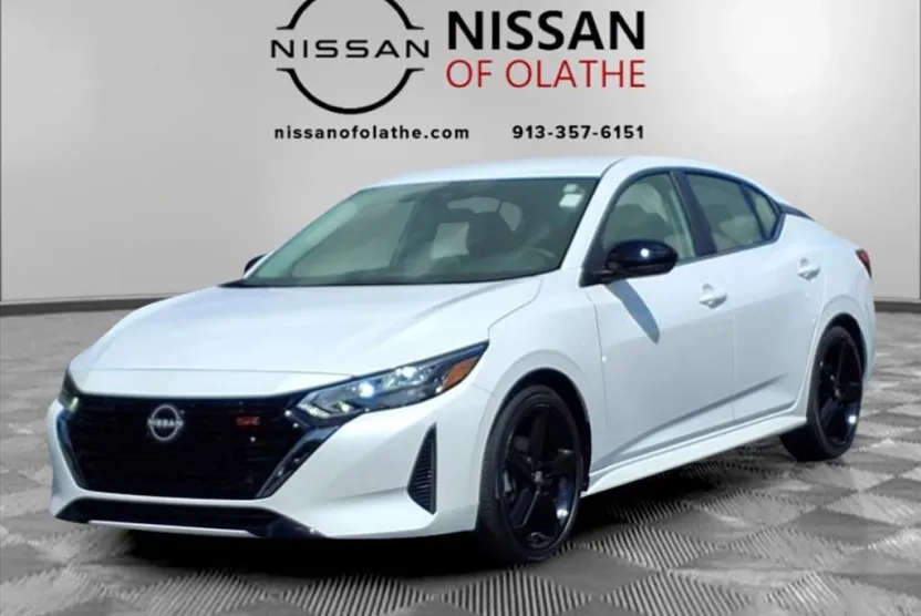 2025 Nissan Sentra SR photo 1