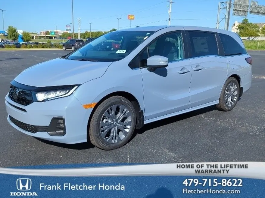 2026 Honda Odyssey Touring photo 1