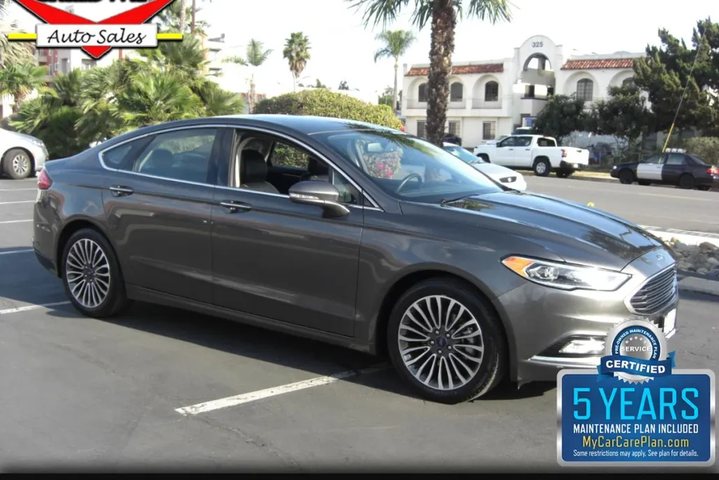 2017 Ford Fusion SE photo 1