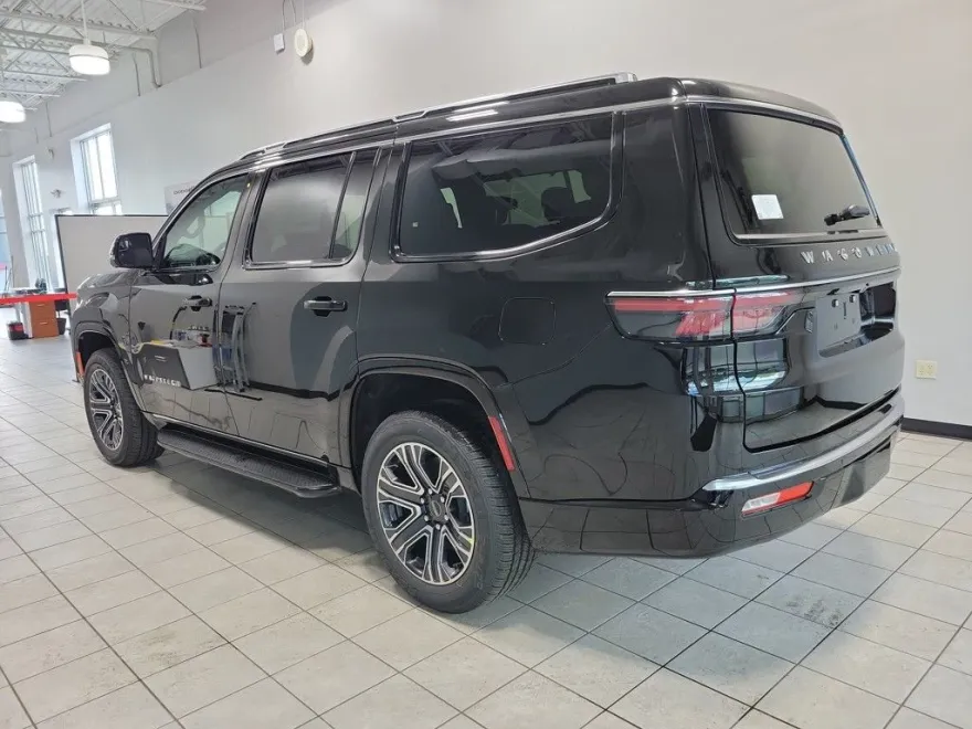 2025 Jeep Wagoneer Base photo 1