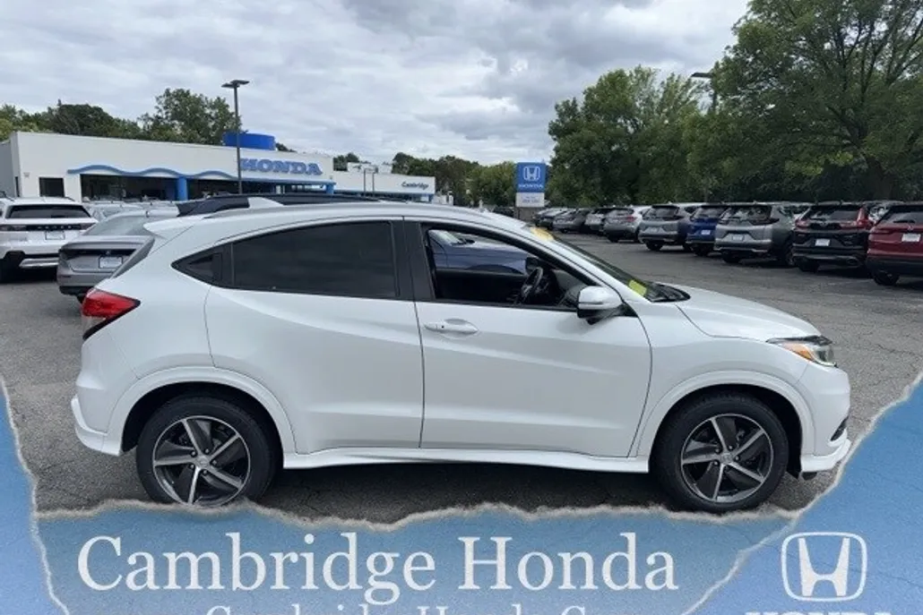 2019 Honda HR-V Touring photo 1